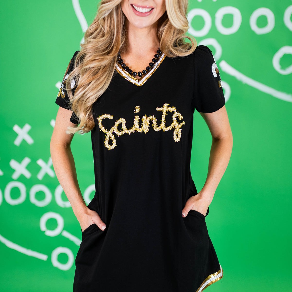 black and gold casual dress Harlequin Spring Summer Dresses for Women Fashion T-shirt Sleeveless Loose Sundress with Pockets Round neckline with a keyhole Black And Gold Geometric Pattern