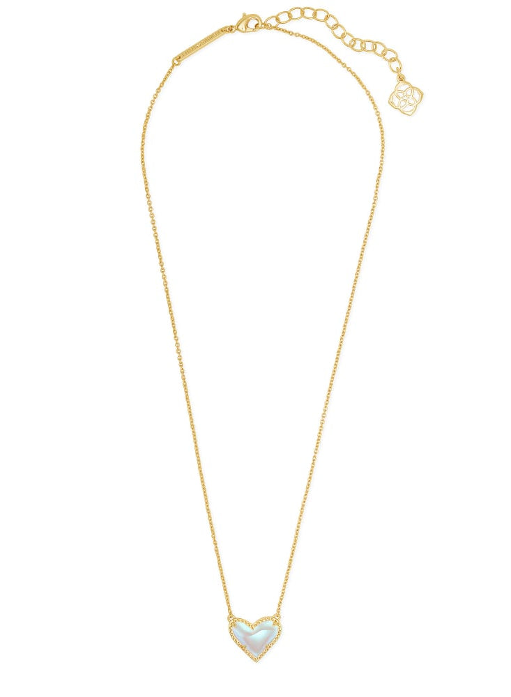 Kendra Scott: Ari Heart Short Pendant Necklace - Obsession Boutique