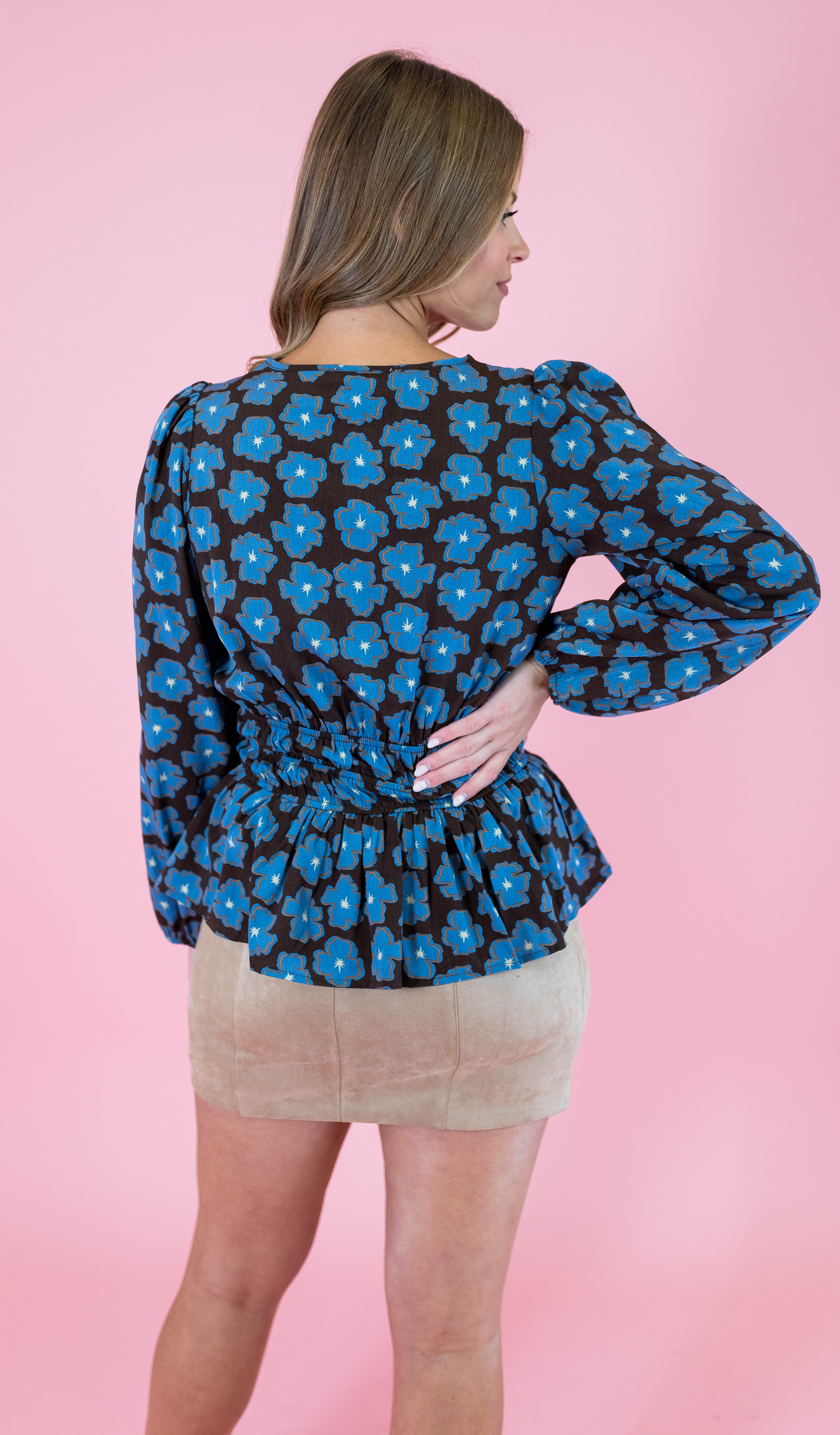 Everly Floral Long Sleeve V-Neck Top - Obsession Boutique